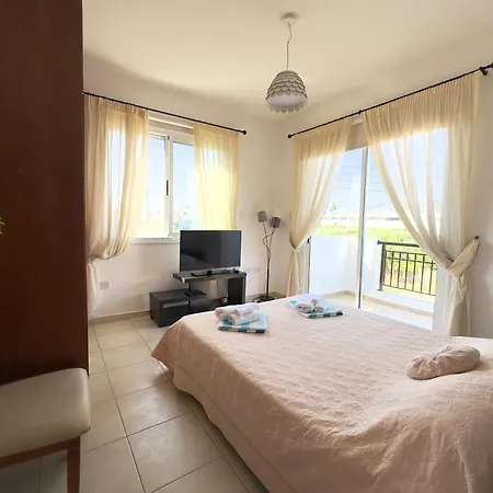 别墅 3 Bedroom With Pool 5 Minutes To The Center Of