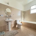3 Bedroom With Pool 5 Minutes To The Center Of بافوس